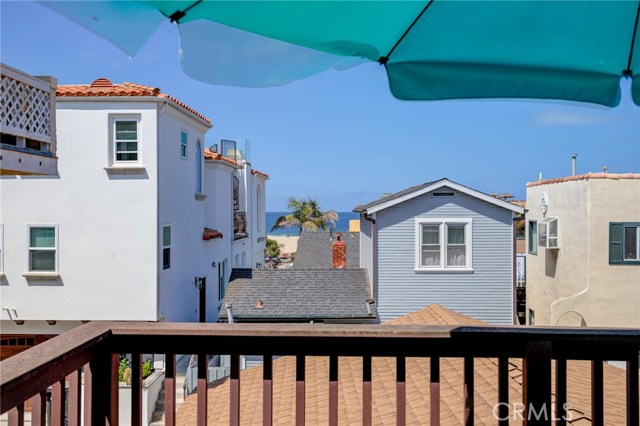 2309 Manhattan Avenue, Hermosa Beach, California 90254, 3 Bedrooms Bedrooms, ,2 BathroomsBathrooms,Residential,Sold,Manhattan,SB20128043