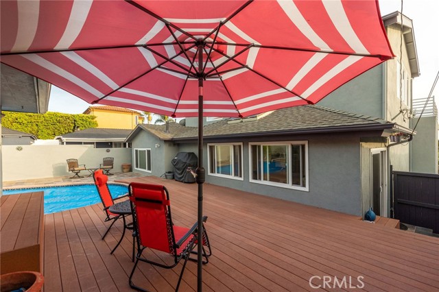 323 Avenue G, Redondo Beach, California 90277, 4 Bedrooms Bedrooms, ,1 BathroomBathrooms,Residential,Sold,Avenue G,PV21158630