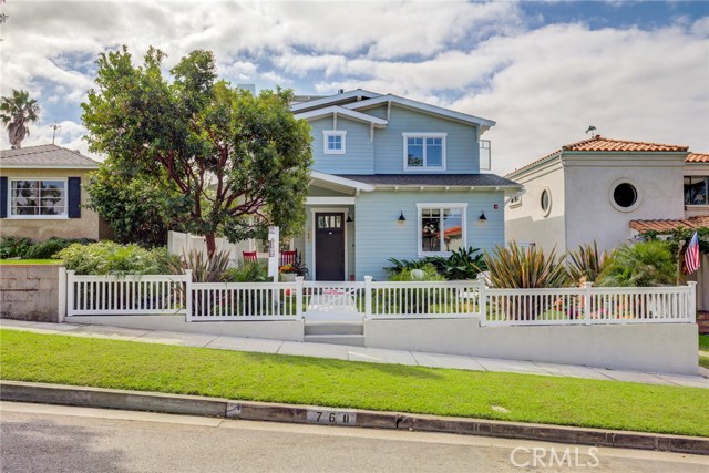 760 Avenue A, Redondo Beach, California 90277, 5 Bedrooms Bedrooms, ,2 BathroomsBathrooms,Residential,Sold,Avenue A,SB18247194