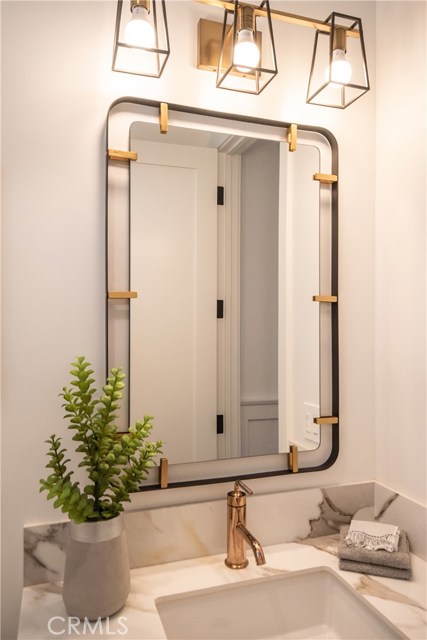 617 31st Street, Manhattan Beach, California 90266, 7 Bedrooms Bedrooms, ,2 BathroomsBathrooms,Residential,Sold,31st,SB20084953