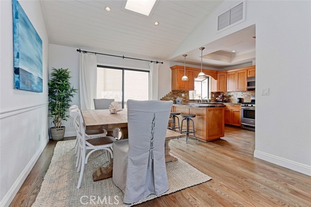 230 Guadalupe Avenue, Redondo Beach, California 90277, 2 Bedrooms Bedrooms, ,1 BathroomBathrooms,Residential,Sold,Guadalupe,SB17248817