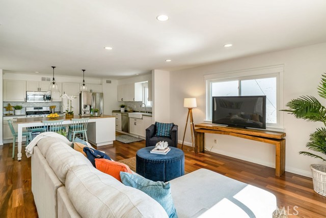 1630 Wollacott Street, Redondo Beach, California 90278, 3 Bedrooms Bedrooms, ,2 BathroomsBathrooms,Residential,Sold,Wollacott,SB19223418