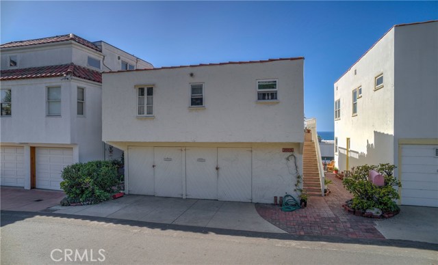 3905 Crest Drive, Manhattan Beach, California 90266, ,Residential Income,Sold,Crest,SB18269469