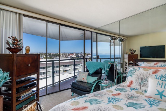 531 Esplanade, Redondo Beach, California 90277, 2 Bedrooms Bedrooms, ,2 BathroomsBathrooms,Residential,Sold,Esplanade,SB21042991