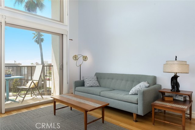 1400 Catalina Avenue, Redondo Beach, California 90277, 3 Bedrooms Bedrooms, ,2 BathroomsBathrooms,Residential,Sold,Catalina,SB17151456