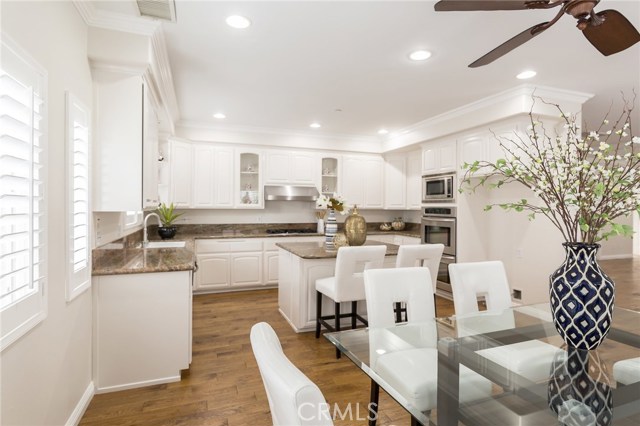 2515 Voorhees Avenue, Redondo Beach, California 90278, 4 Bedrooms Bedrooms, ,4 BathroomsBathrooms,Residential,Sold,Voorhees,SB18062969