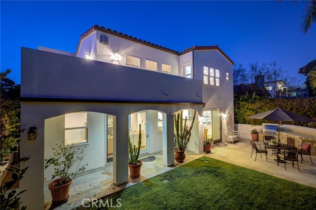 1144 9th Street, Hermosa Beach, California 90254, 5 Bedrooms Bedrooms, ,4 BathroomsBathrooms,Residential,Sold,9th,SB19216948
