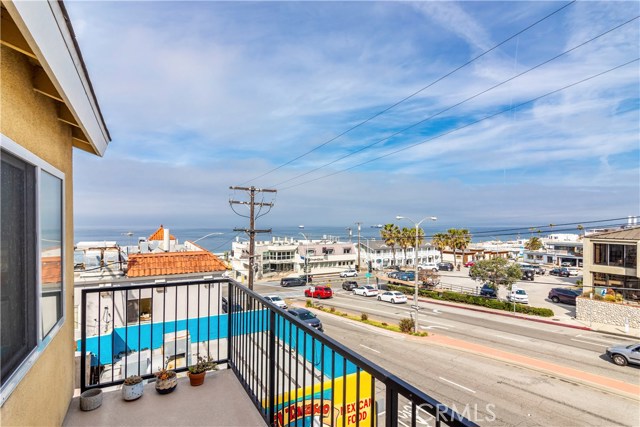 320 Rosecrans Avenue, Manhattan Beach, California 90266, ,Residential Income,Sold,Rosecrans,SB20143180