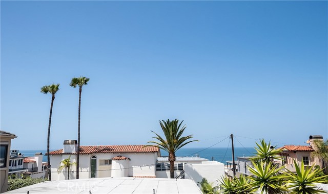 705 Crest Drive, Manhattan Beach, California 90266, 5 Bedrooms Bedrooms, ,2 BathroomsBathrooms,Residential,Sold,Crest,SB20098855