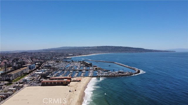 Just a few blocks from the Breakwall, King Harbor, and Chart House