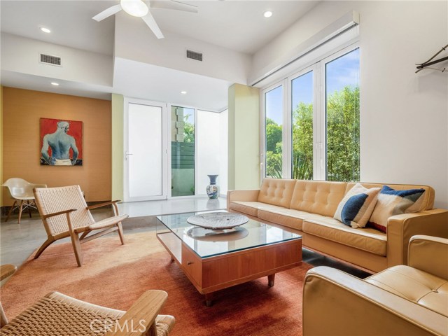 448 31st Street, Manhattan Beach, California 90266, 3 Bedrooms Bedrooms, ,2 BathroomsBathrooms,Residential,Sold,31st,SB20192689