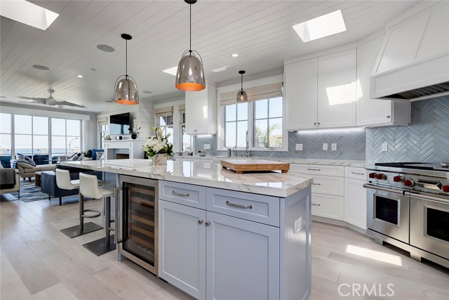 304 3rd Street, Manhattan Beach, California 90266, 4 Bedrooms Bedrooms, ,3 BathroomsBathrooms,Residential,Sold,3rd,SB19234721