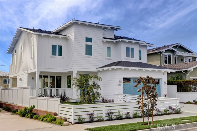 1307 Gertruda Avenue, Redondo Beach, California 90277, 5 Bedrooms Bedrooms, ,1 BathroomBathrooms,Residential,Sold,Gertruda,SB18279230