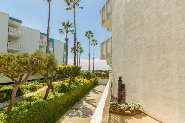 620 The Village, Redondo Beach, California 90277, 1 Bedroom Bedrooms, ,1 BathroomBathrooms,Residential,Sold,The Village,SB17035321