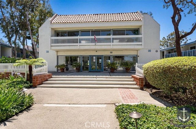 820 Camino Real, Redondo Beach, California 90277, 2 Bedrooms Bedrooms, ,2 BathroomsBathrooms,Residential,Sold,Camino Real,SB21178972