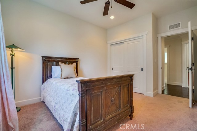 105 S Prospect Avenue, Redondo Beach, California 90277, 4 Bedrooms Bedrooms, ,2 BathroomsBathrooms,Residential,Sold,S Prospect,SB18121161