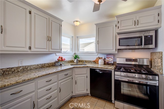 1010 Firmona Avenue, Redondo Beach, California 90278, 4 Bedrooms Bedrooms, ,2 BathroomsBathrooms,Residential,Sold,Firmona,SB19217581