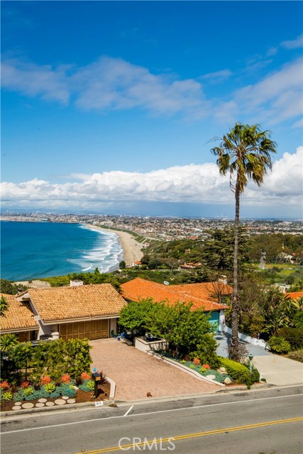 624 Via Del Monte, Palos Verdes Estates, California 90274, 5 Bedrooms Bedrooms, ,2 BathroomsBathrooms,Residential,Sold,Via Del Monte,PV19216741