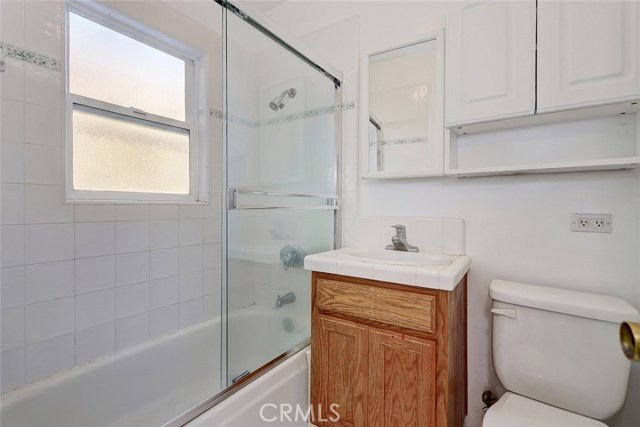 2302 Ozone Court, Hermosa Beach, California 90254, 1 Bedroom Bedrooms, ,2 BathroomsBathrooms,Residential,Sold,Ozone,SB18268749