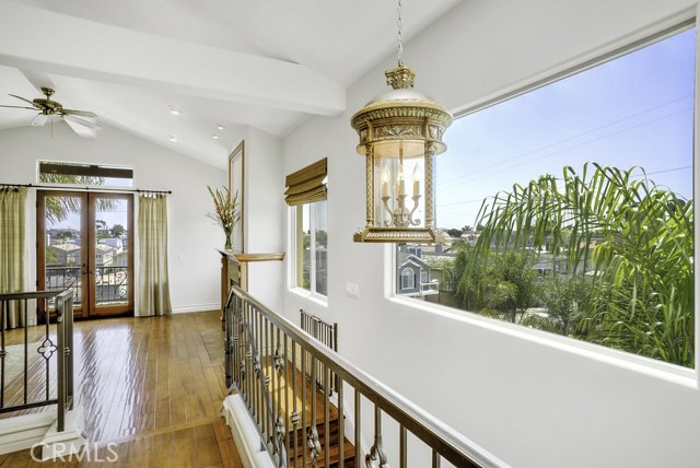 1601 Stanford Avenue, Redondo Beach, California 90278, 5 Bedrooms Bedrooms, ,4 BathroomsBathrooms,Residential,Sold,Stanford,SB17153617