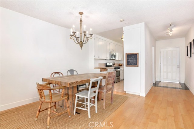 1321 Beryl Street, Redondo Beach, California 90277, 2 Bedrooms Bedrooms, ,2 BathroomsBathrooms,Residential,Sold,Beryl,SB17136124