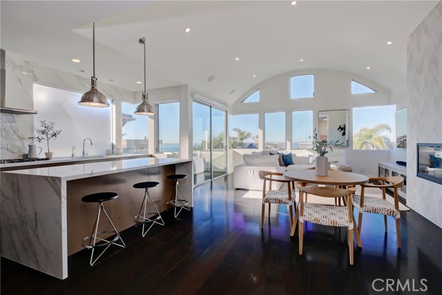 2804 Highland Avenue, Manhattan Beach, California 90266, 4 Bedrooms Bedrooms, ,3 BathroomsBathrooms,Residential,Sold,Highland,SB20147687