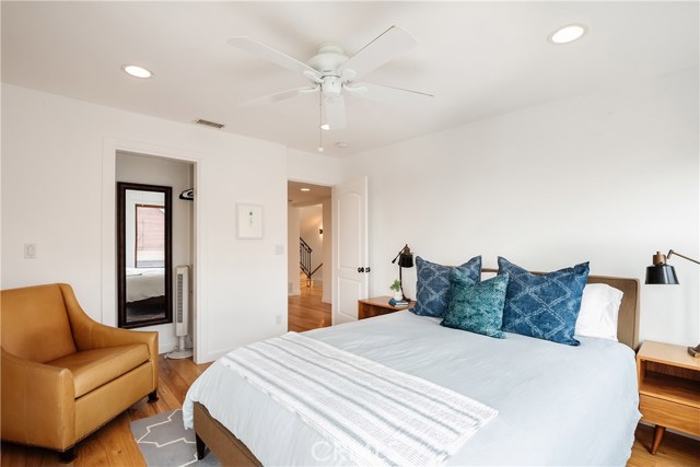 225 1st Street, Manhattan Beach, California 90266, 3 Bedrooms Bedrooms, ,Residential,Sold,1st,SB20187308