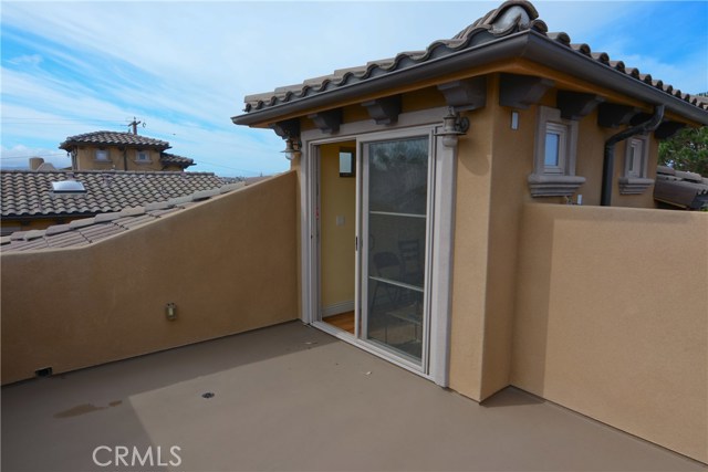 1917 Gates Avenue, Redondo Beach, California 90278, 4 Bedrooms Bedrooms, ,3 BathroomsBathrooms,Residential,Sold,Gates Avenue,CV19071456
