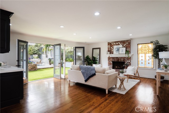 754 35th Street, Manhattan Beach, California 90266, 5 Bedrooms Bedrooms, ,3 BathroomsBathrooms,Residential,Sold,35th,SB21137408