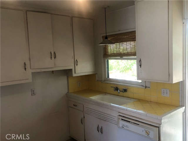 1906 Ruhland Avenue, Redondo Beach, California 90278, 2 Bedrooms Bedrooms, ,1 BathroomBathrooms,Residential,Sold,Ruhland,SB21147127