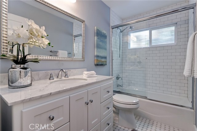 727 9th Street, Hermosa Beach, California 90254, 3 Bedrooms Bedrooms, ,2 BathroomsBathrooms,Residential,Sold,9th,SB21116227