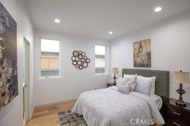 213 Juanita Avenue, Redondo Beach, California 90277, 4 Bedrooms Bedrooms, ,4 BathroomsBathrooms,Residential,Sold,Juanita,SB19068362