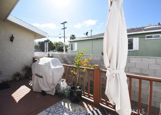 1921 Voorhees Avenue, Redondo Beach, California 90278, ,Residential Income,Sold,Voorhees,PV20036066