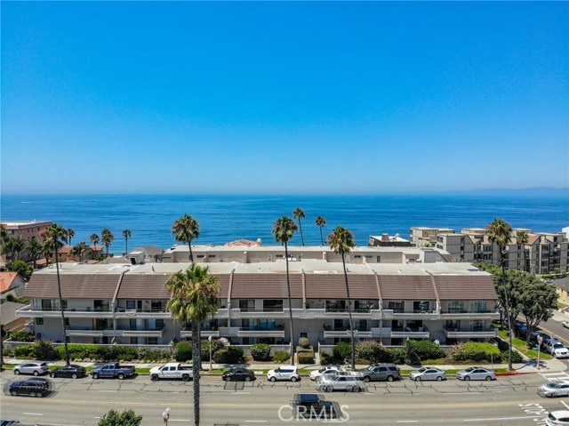 700 Esplanade, Redondo Beach, California 90277, 2 Bedrooms Bedrooms, ,2 BathroomsBathrooms,Residential,Sold,Esplanade,PV20164603