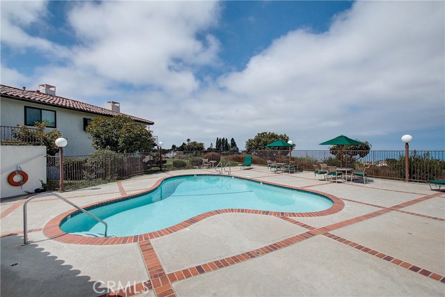 22 Ocean Crest Court, Rancho Palos Verdes, California 90275, 2 Bedrooms Bedrooms, ,2 BathroomsBathrooms,Residential,Sold,Ocean Crest,SB19199405