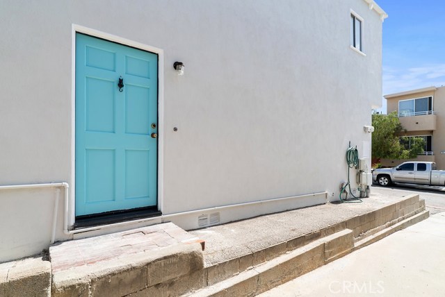 708 Loma Drive, Hermosa Beach, California 90254, 3 Bedrooms Bedrooms, ,2 BathroomsBathrooms,Residential,Sold,Loma,SB18168887