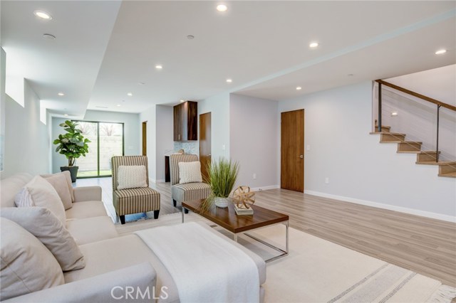 1511 Golden Avenue, Hermosa Beach, California 90254, 5 Bedrooms Bedrooms, ,2 BathroomsBathrooms,Residential,Sold,Golden,SB19224666