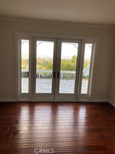  Family room/formal dining room