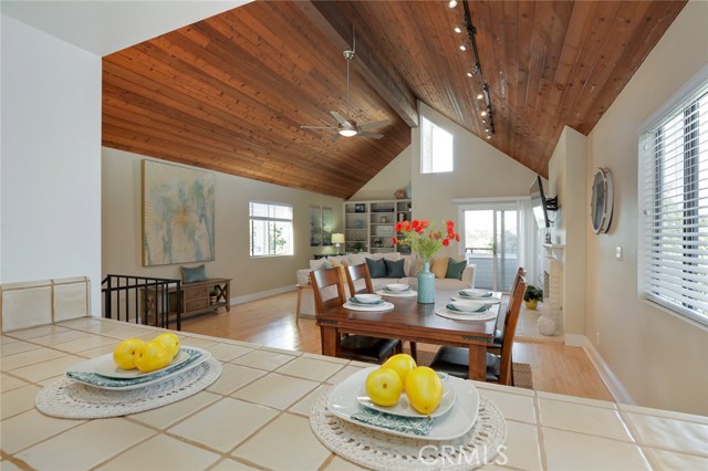 1739 Stanford Avenue, Redondo Beach, California 90278, 3 Bedrooms Bedrooms, ,2 BathroomsBathrooms,Residential,Sold,Stanford,SB18228570