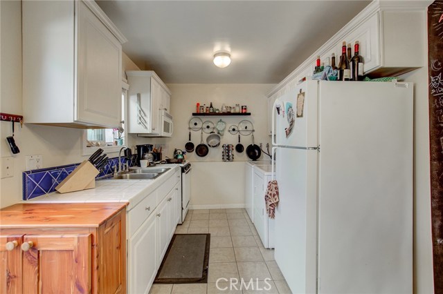2211 Nelson Avenue, Redondo Beach, California 90278, 6 Bedrooms Bedrooms, ,3 BathroomsBathrooms,Residential,Sold,Nelson,SB19252615
