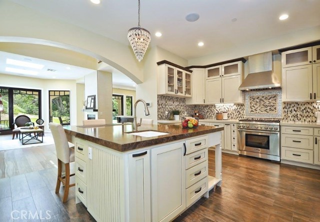 12 Casaba Road, Rolling Hills Estates, California 90274, 5 Bedrooms Bedrooms, ,4 BathroomsBathrooms,Residential,Sold,Casaba,PV18242609