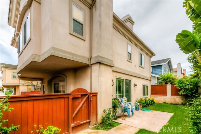 1917 Perry Avenue, Redondo Beach, California 90278, 4 Bedrooms Bedrooms, ,2 BathroomsBathrooms,Residential,Sold,Perry,SB17060012