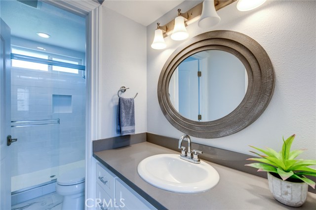 719 Prospect Avenue, Redondo Beach, California 90277, 4 Bedrooms Bedrooms, ,1 BathroomBathrooms,Residential,Sold,Prospect,SB19099865