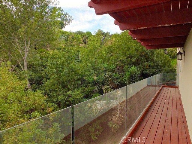 Truly a wraparound deck! Panoramic views!