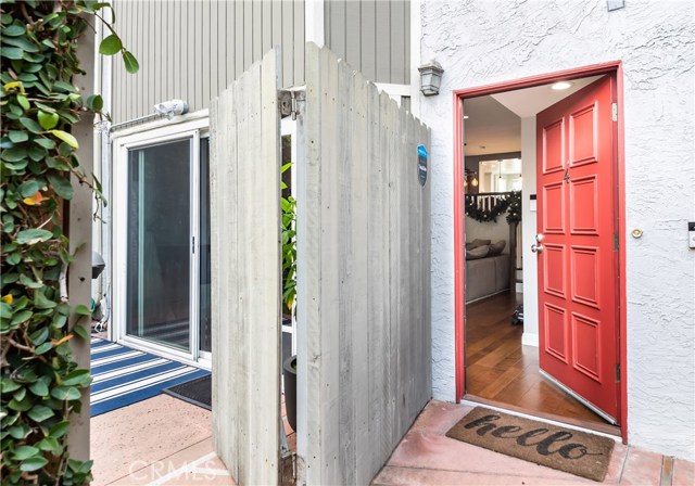 2004 Vanderbilt Lane, Redondo Beach, California 90278, 3 Bedrooms Bedrooms, ,2 BathroomsBathrooms,Residential,Sold,Vanderbilt,SB20257419