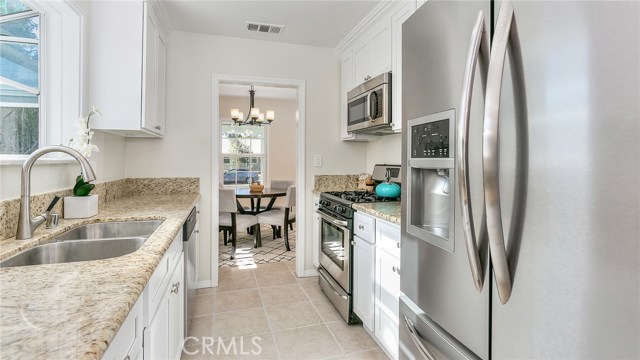 3 Bed Home for Sale in Lake Balboa, California