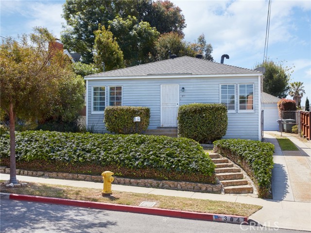 2 Bed Home for Sale in El Segundo, California
