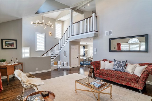 2301 Walnut Avenue, Manhattan Beach, California 90266, 4 Bedrooms Bedrooms, ,3 BathroomsBathrooms,Residential,Sold,Walnut,SB19070535