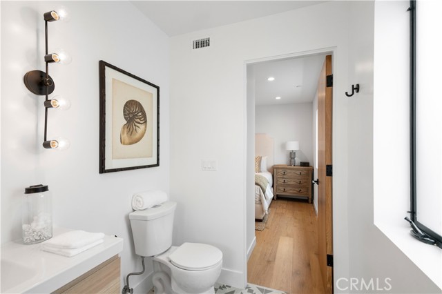 945 15th St, Hermosa Beach, California 90254, 4 Bedrooms Bedrooms, ,5 BathroomsBathrooms,Residential,Sold,15th St,SB20148499