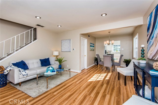 1706 Van Horne Lane, Redondo Beach, California 90278, 4 Bedrooms Bedrooms, ,2 BathroomsBathrooms,Residential,Sold,Van Horne,SB18252340